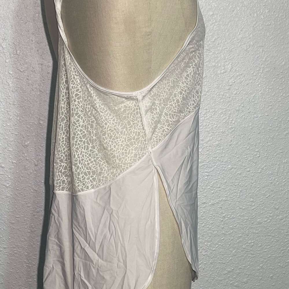 Lululemon twist and train tank top size 8 - Picture 5 of 6